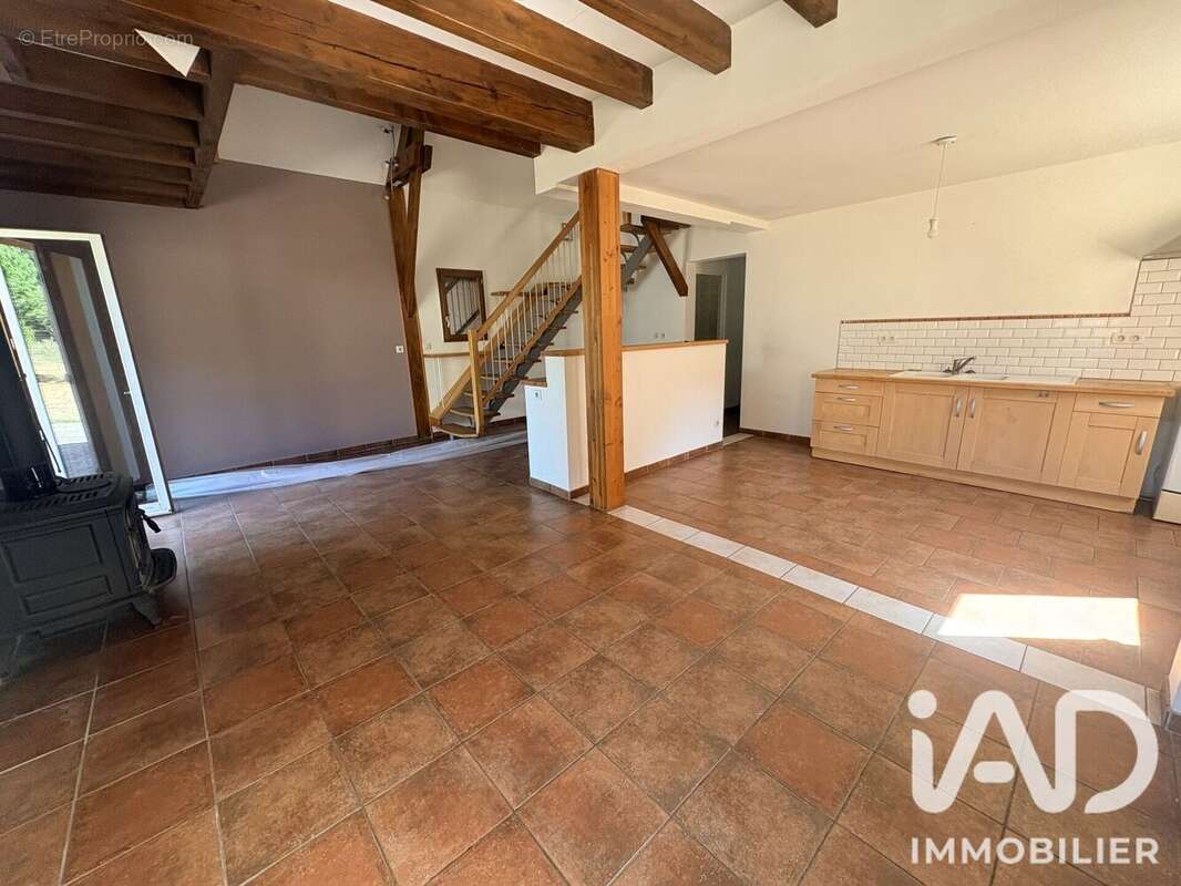 Maison 109 m² à Geu  - photo 8