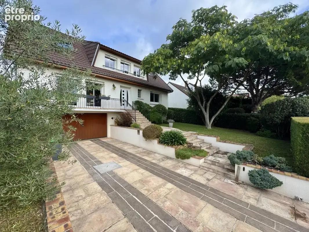 Maison 7 pièces 200 m² à vendre à Verrieres-Le-Buisson (91370) - photo 2