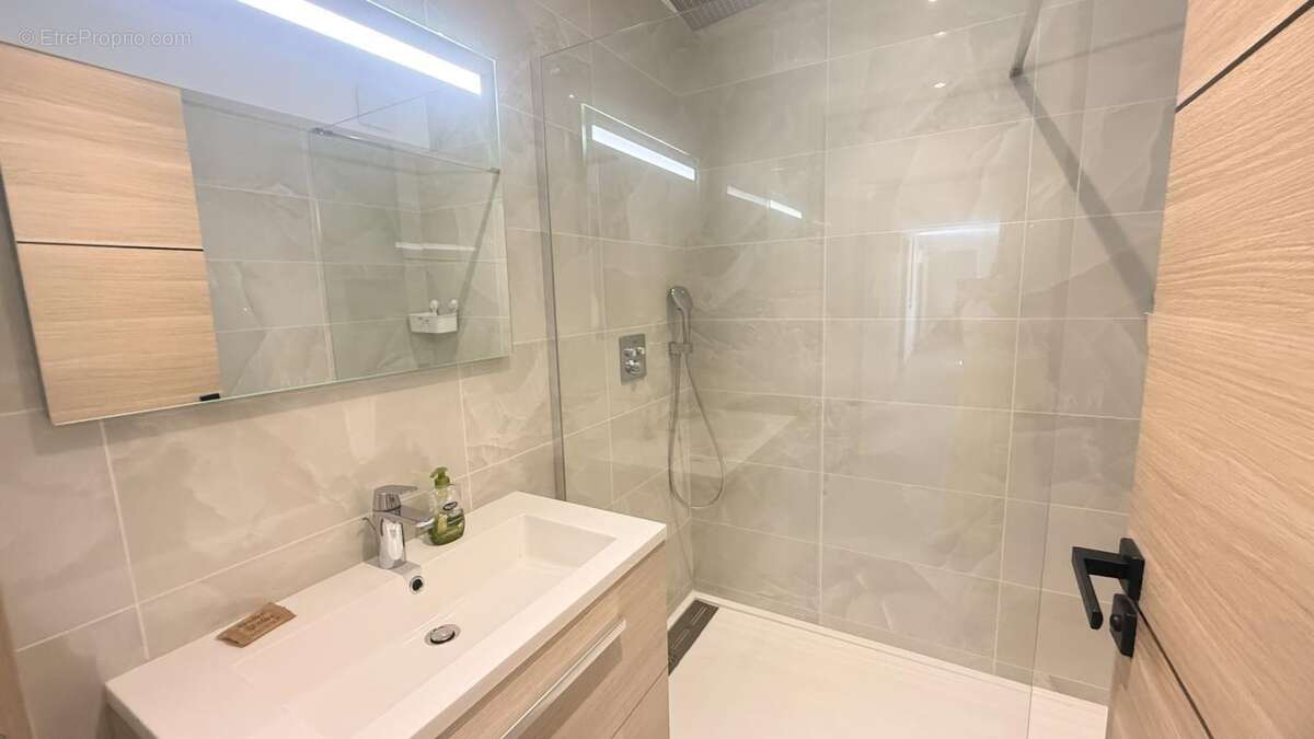 Villa 229M2 piscine terrain garage volume - photo 11