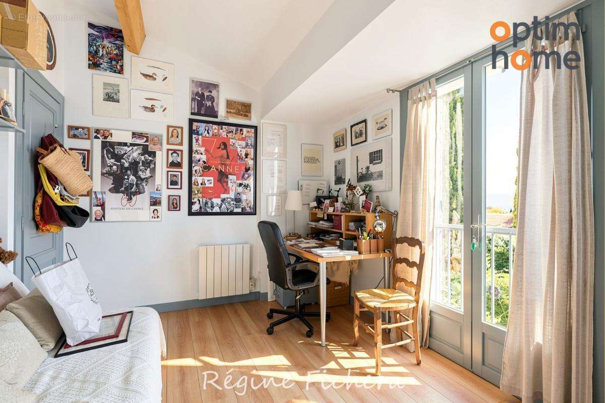 Puyloubier — Maison d'architecte au pied de la montagne Sainte-Victoire - photo 13