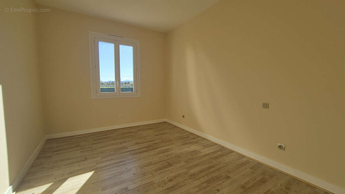 Maison à SAINT-MARTIN-LALANDE