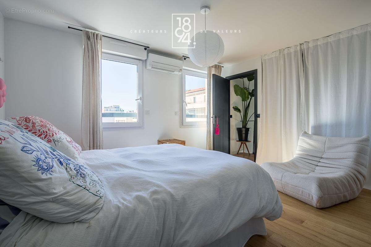 Appartement à MARSEILLE-8E