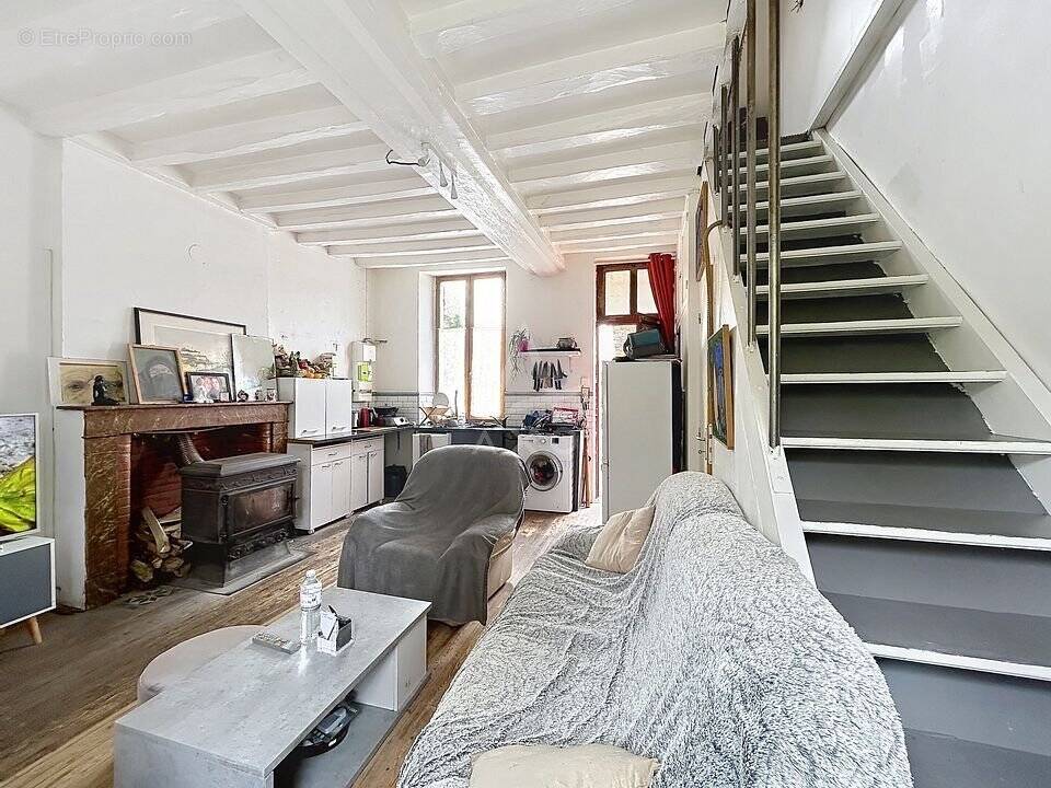 Maison de bourg mitoyenne - photo 1