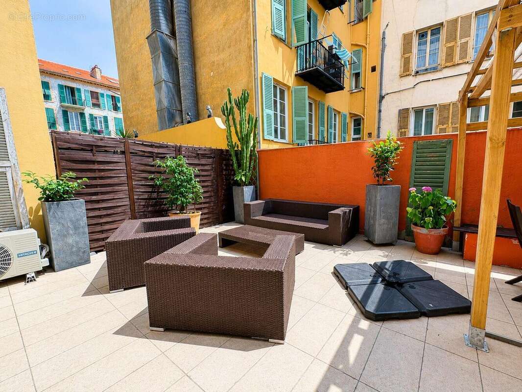   - Appartement à NICE