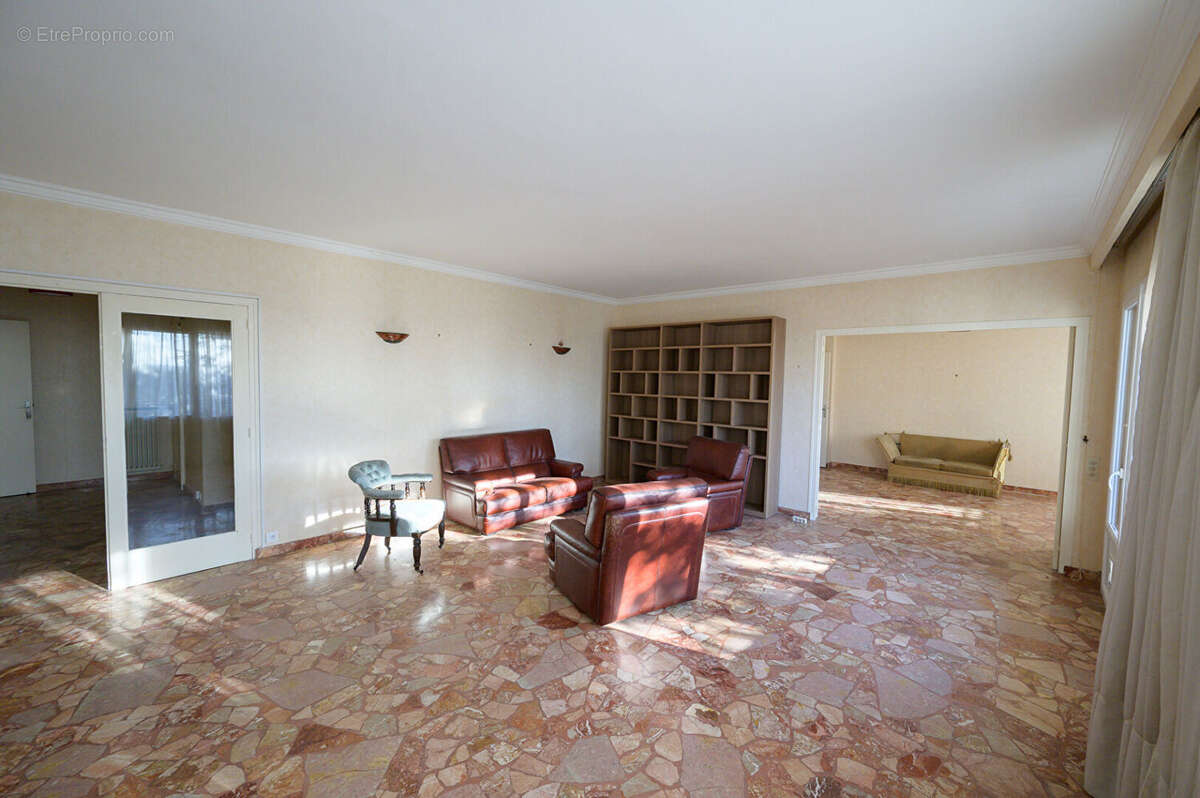 Appartement à FONTENAY-SOUS-BOIS