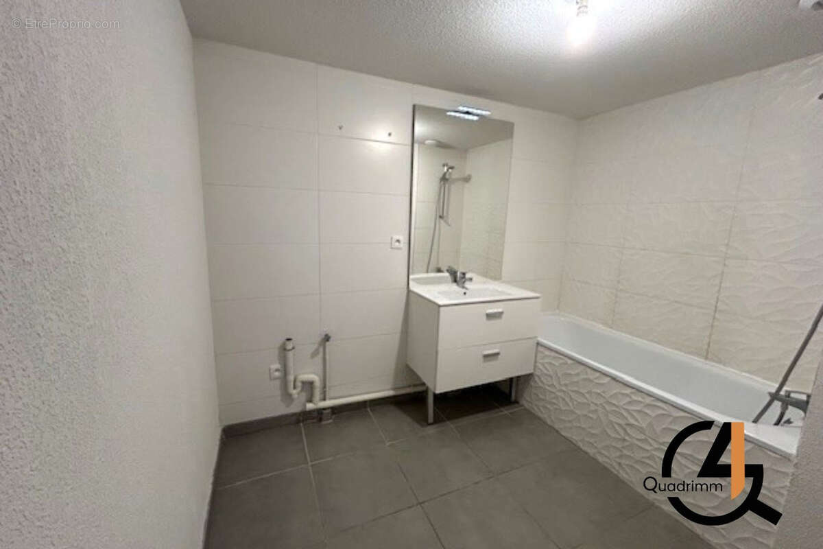 Appartement à JUVIGNAC