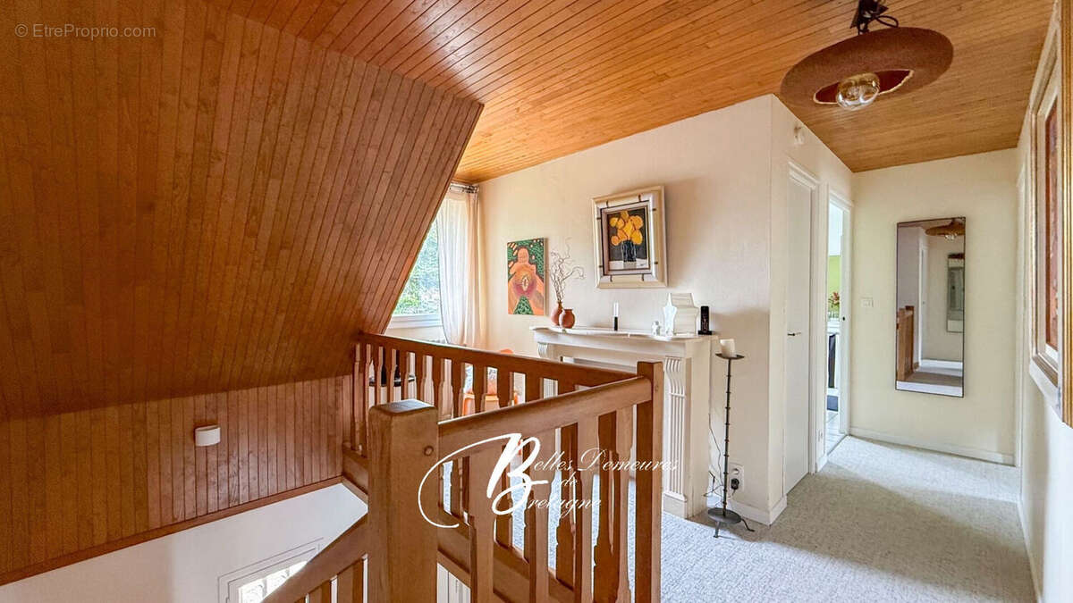 A vendre belle contemporaine avec piscine et terrain constructible à 900m d'une superbe plage, Finistère sud - photo 16