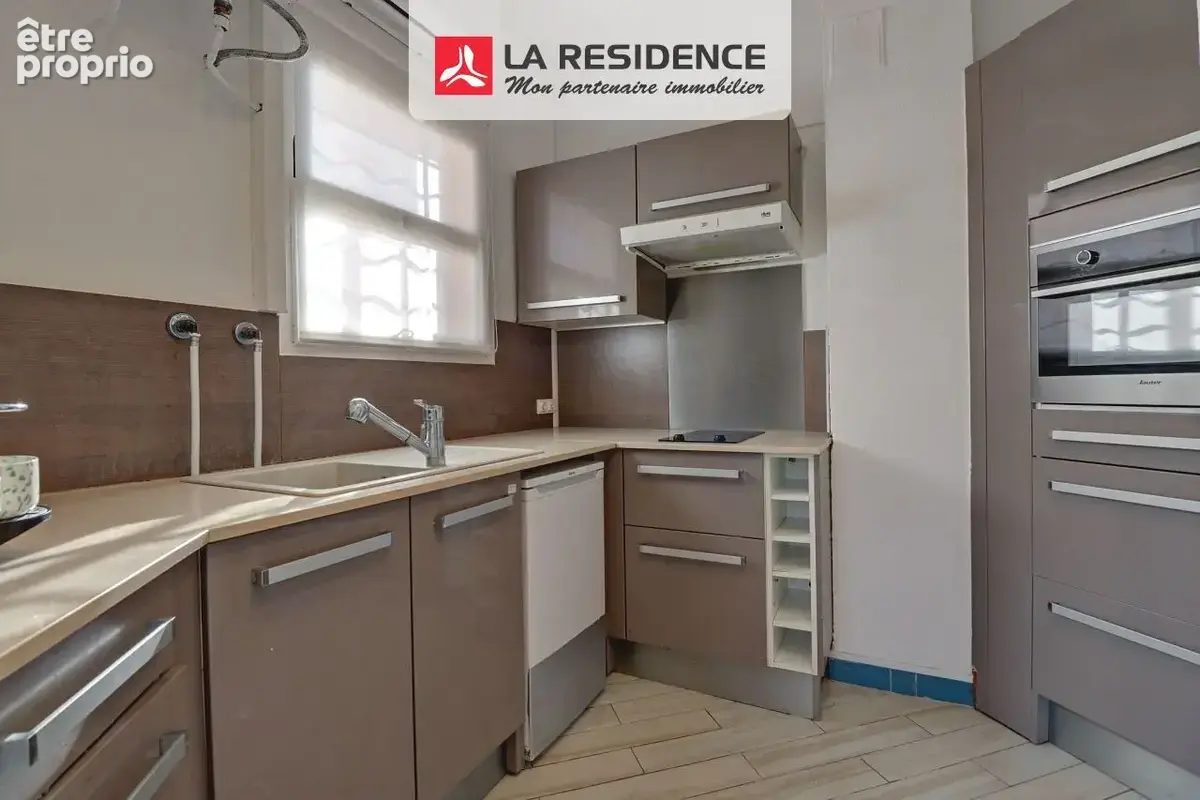 Appartement 1 pièce 21 m² à vendre à Frejus (83600) - photo 2