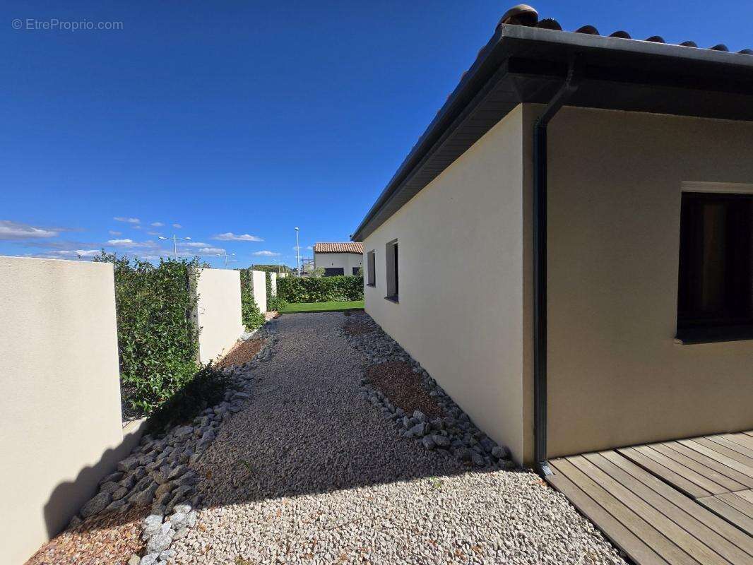 Maison à COLOMBIERS