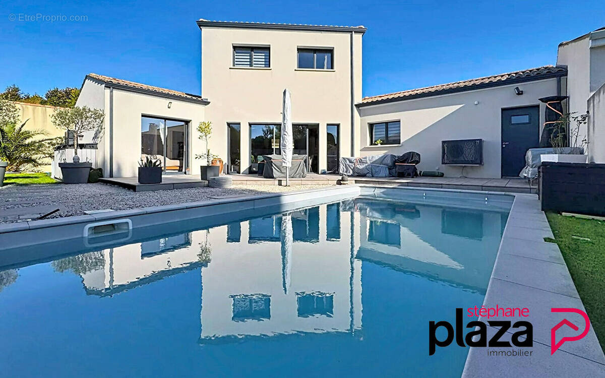 Maison à SAINT-SULPICE-DE-ROYAN