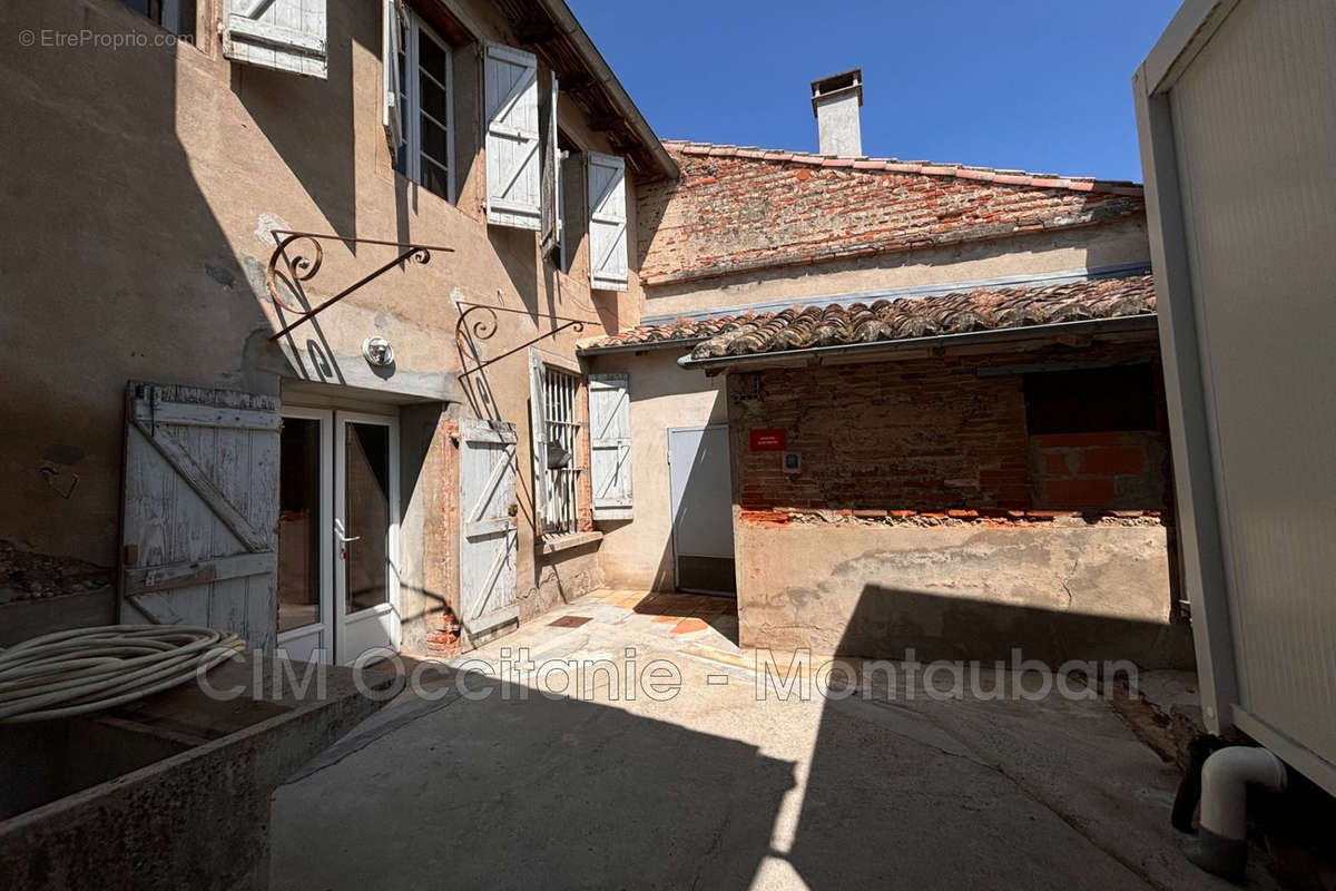 Maison à SAINT-PORQUIER