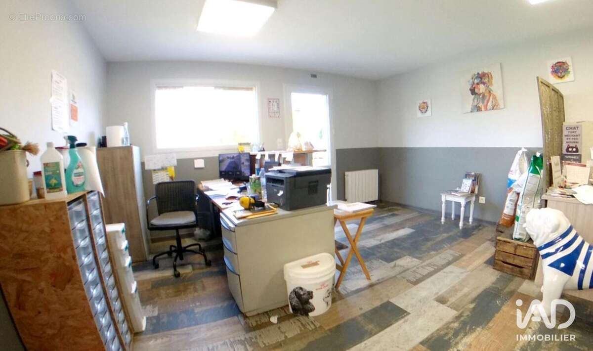 Photo 6 - Commerce à CHATEAU-GONTIER