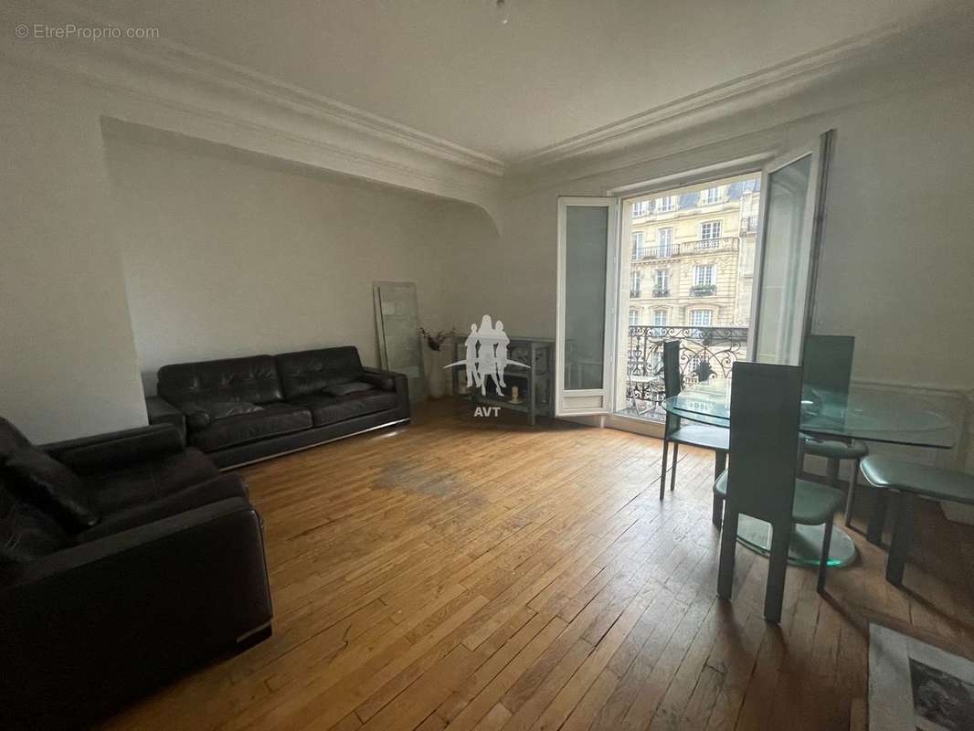 Appartement à PARIS-11E