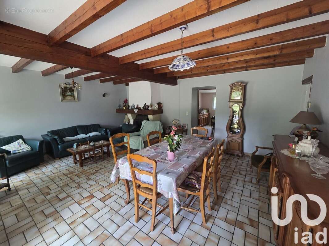 Maison 123 m² à Chamouillac  - photo 4