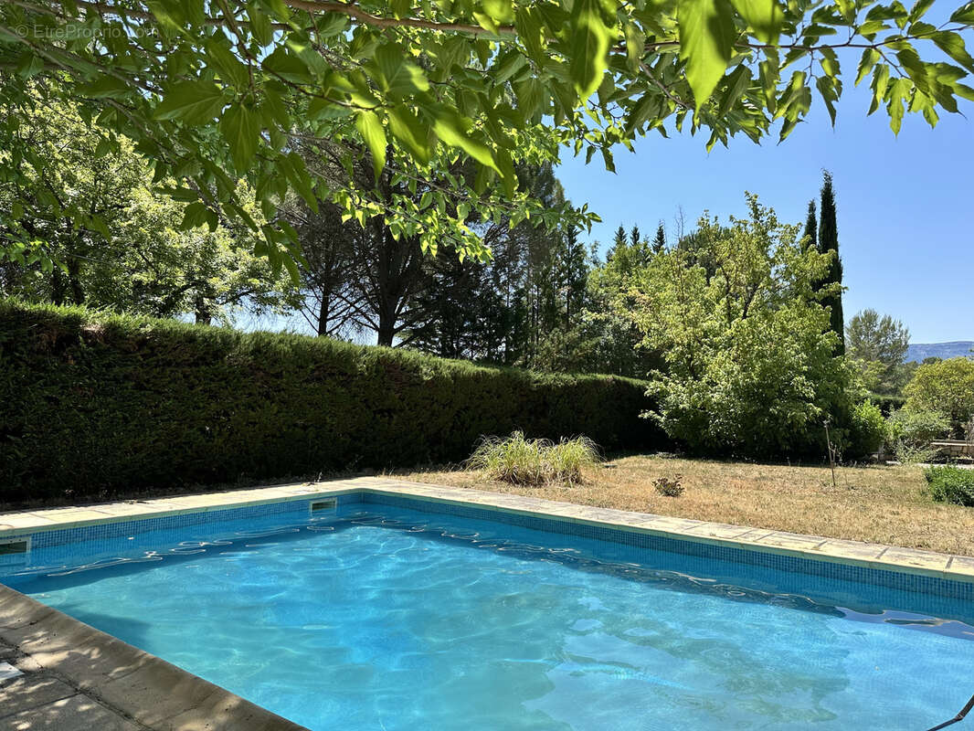 Maison à SAINT-MAXIMIN-LA-SAINTE-BAUME