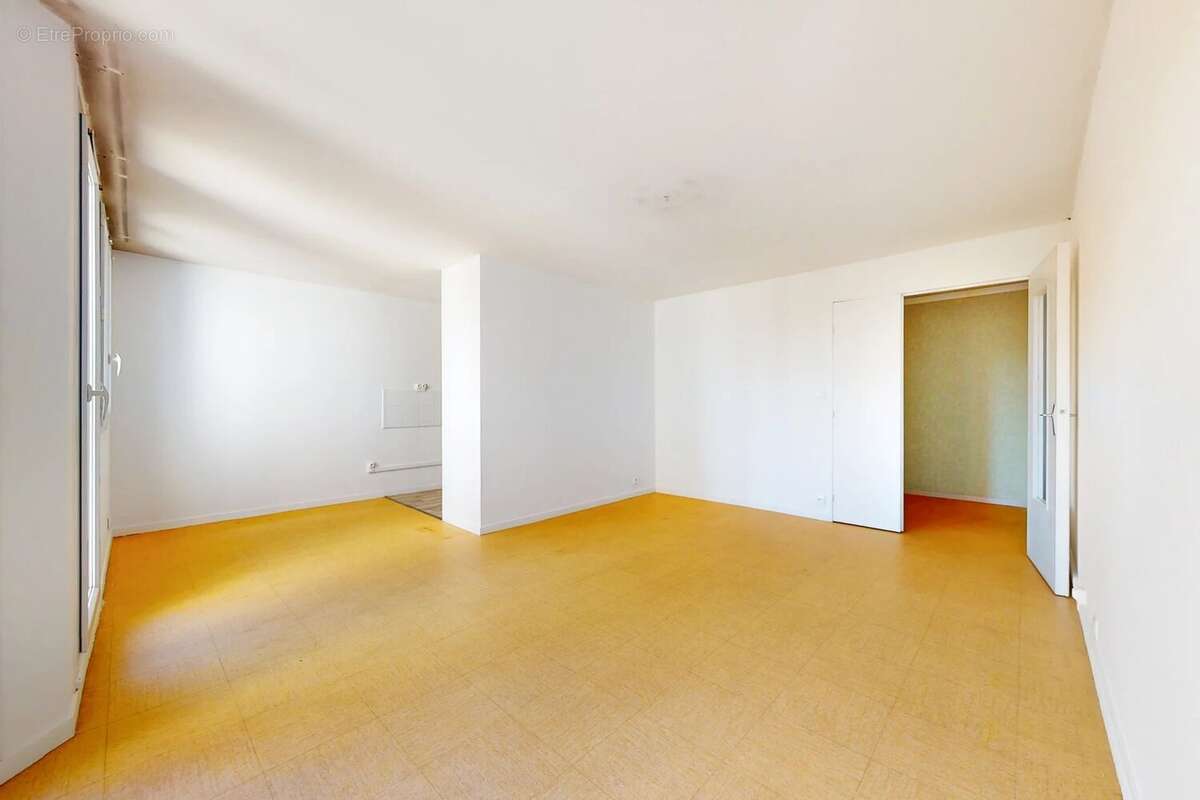 Appartement à COULOMMIERS