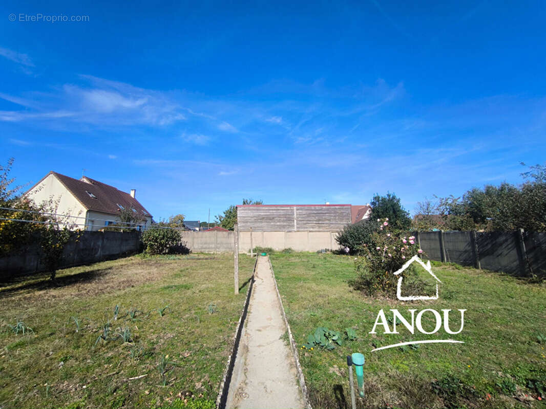 Maison à LA BAZOCHE-GOUET