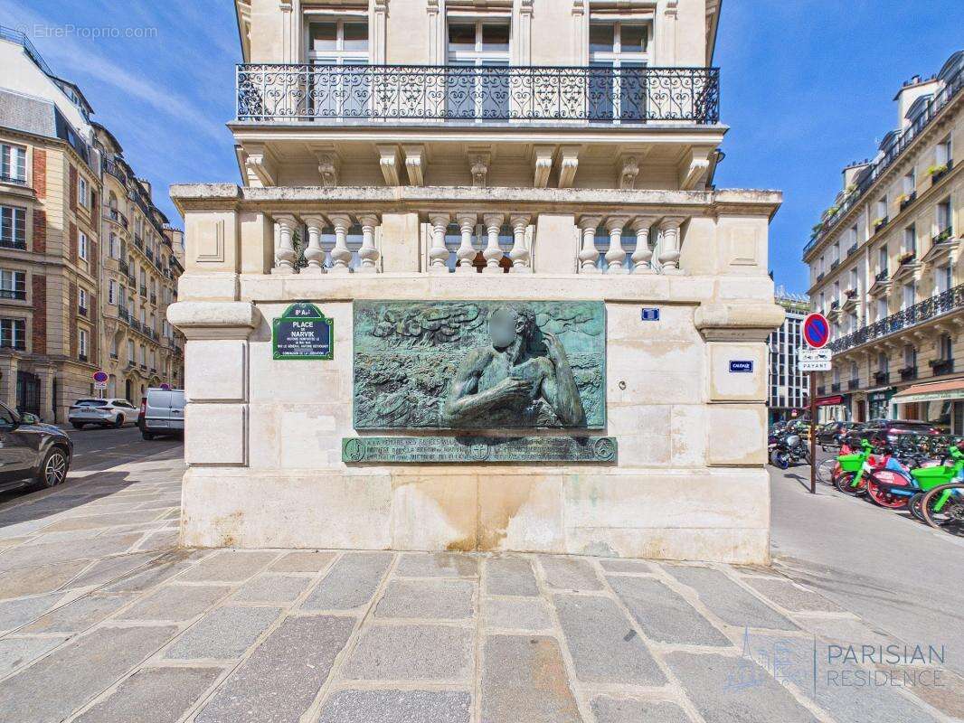 Appartement à PARIS-8E