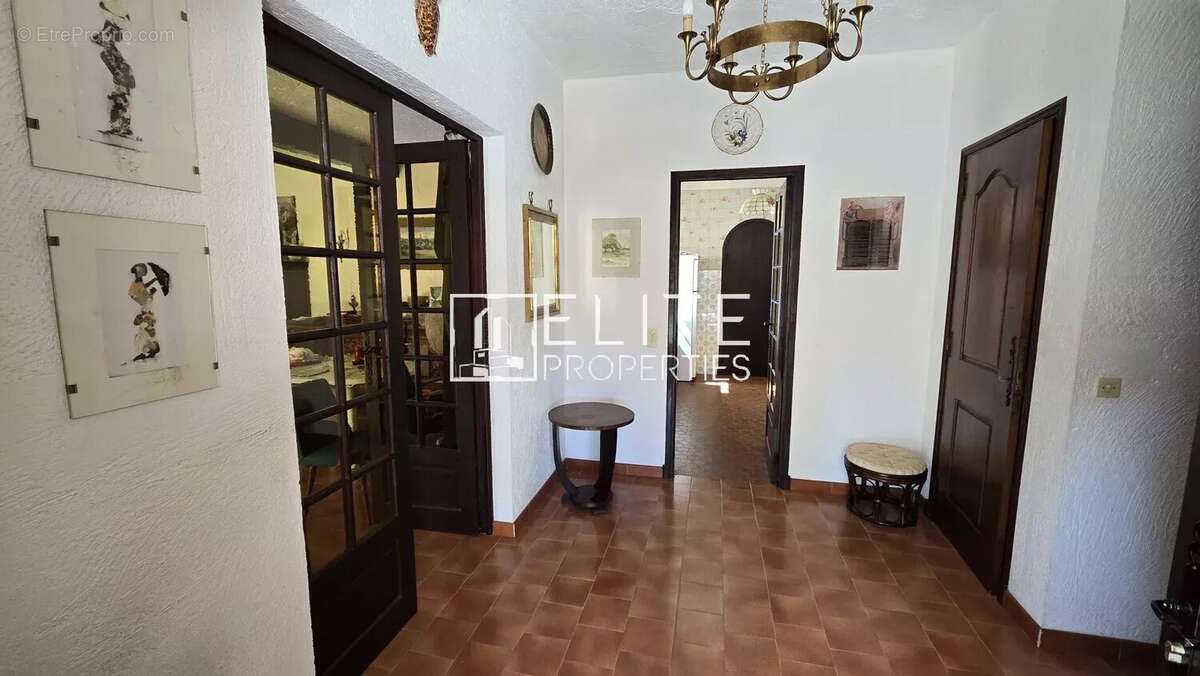 Appartement 3 pièces en bas de villa 104 m² + terrain de 1000 m² mouans-sartoux - photo 10