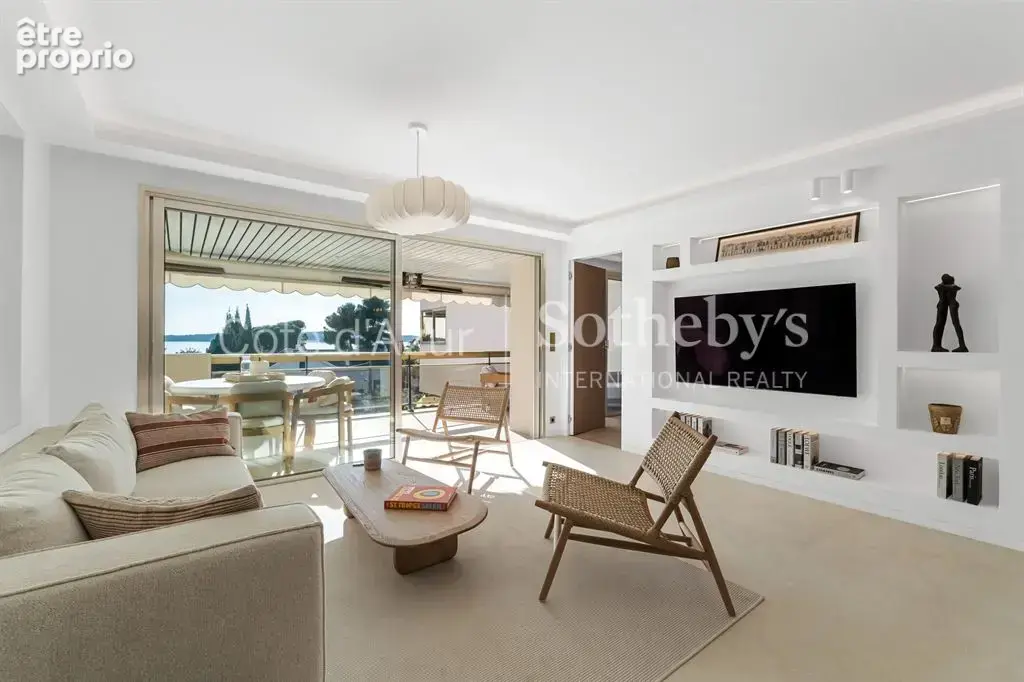 Cannes Palm Beach appartement 4 pièces de 101 m² rénové avec terrasse et vue mer - photo 3