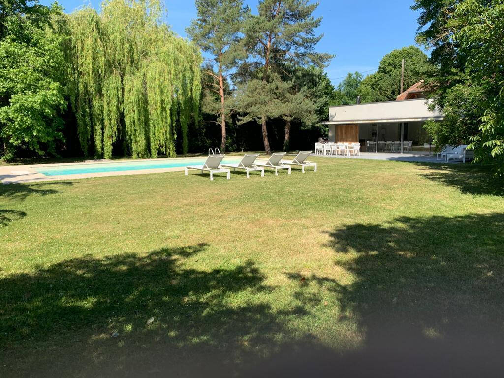 Maison à HOUDAN