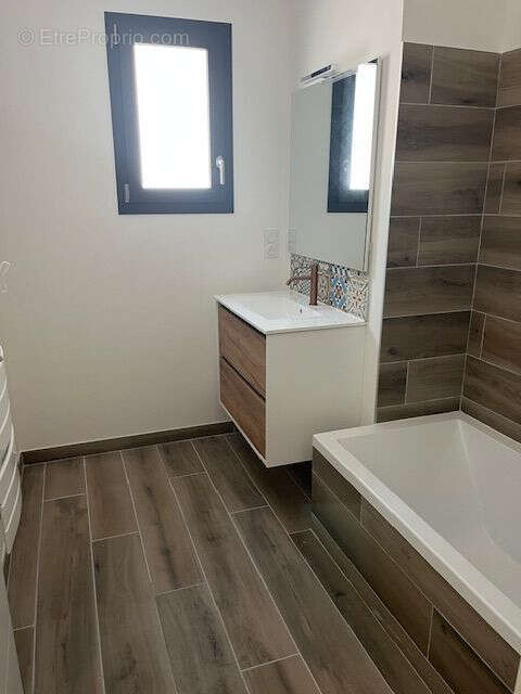 Maison 130 m² à Montardon  - photo 8