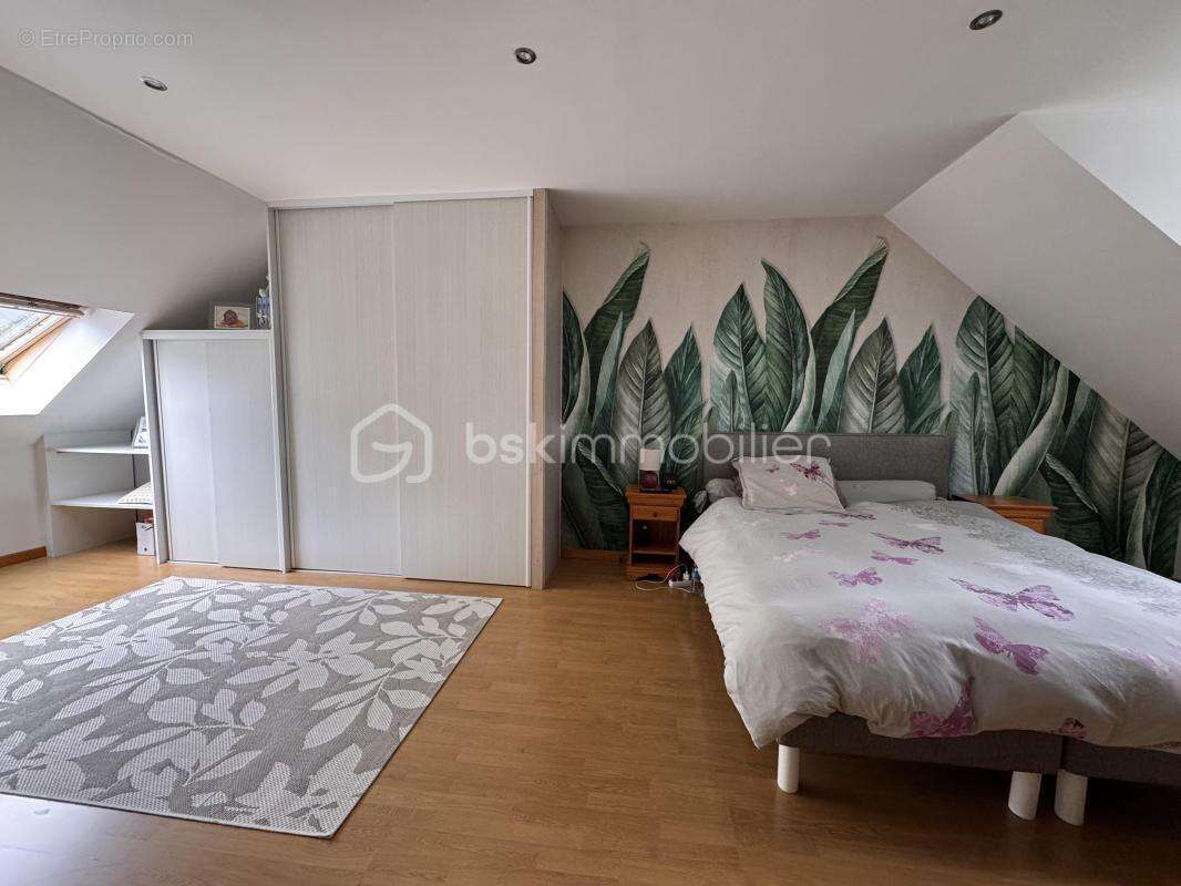 Magnifique Maison Familiale 4 chambres sur sous-sol complet - photo 11
