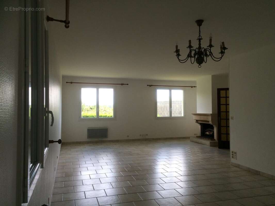Maison à CHAUVIGNY