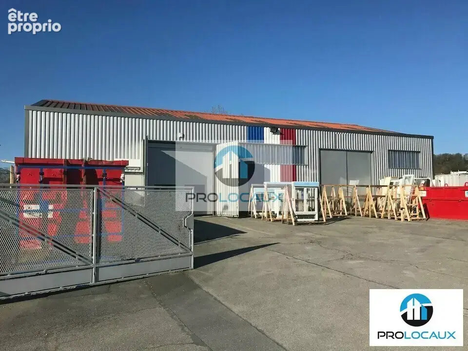 Photo Autres à Creil au prix de 600 000€