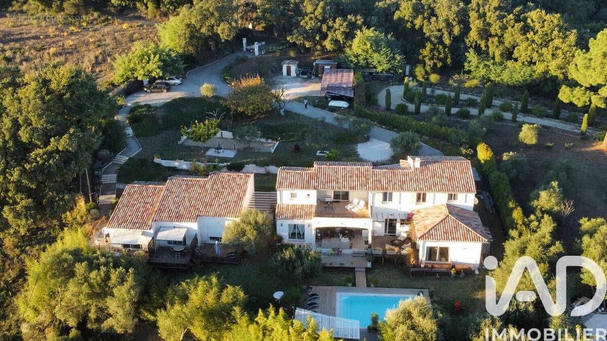 Photo 1 - Maison à LA GARDE-FREINET