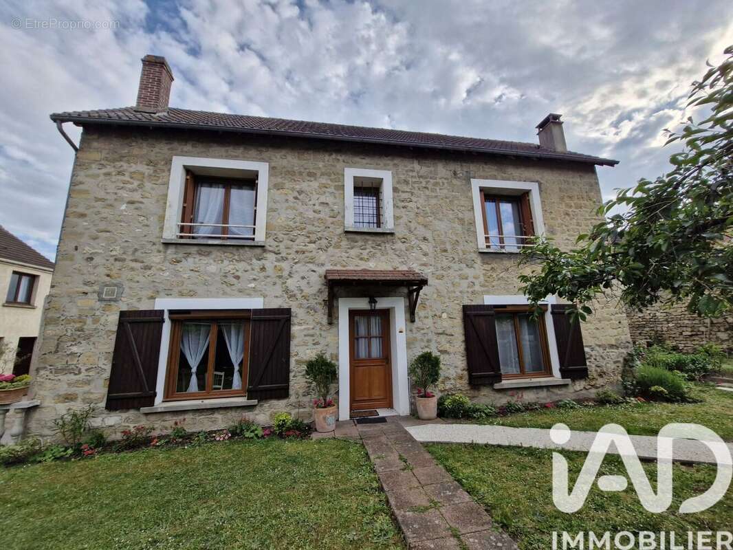 Photo 2 - Maison à CERGY