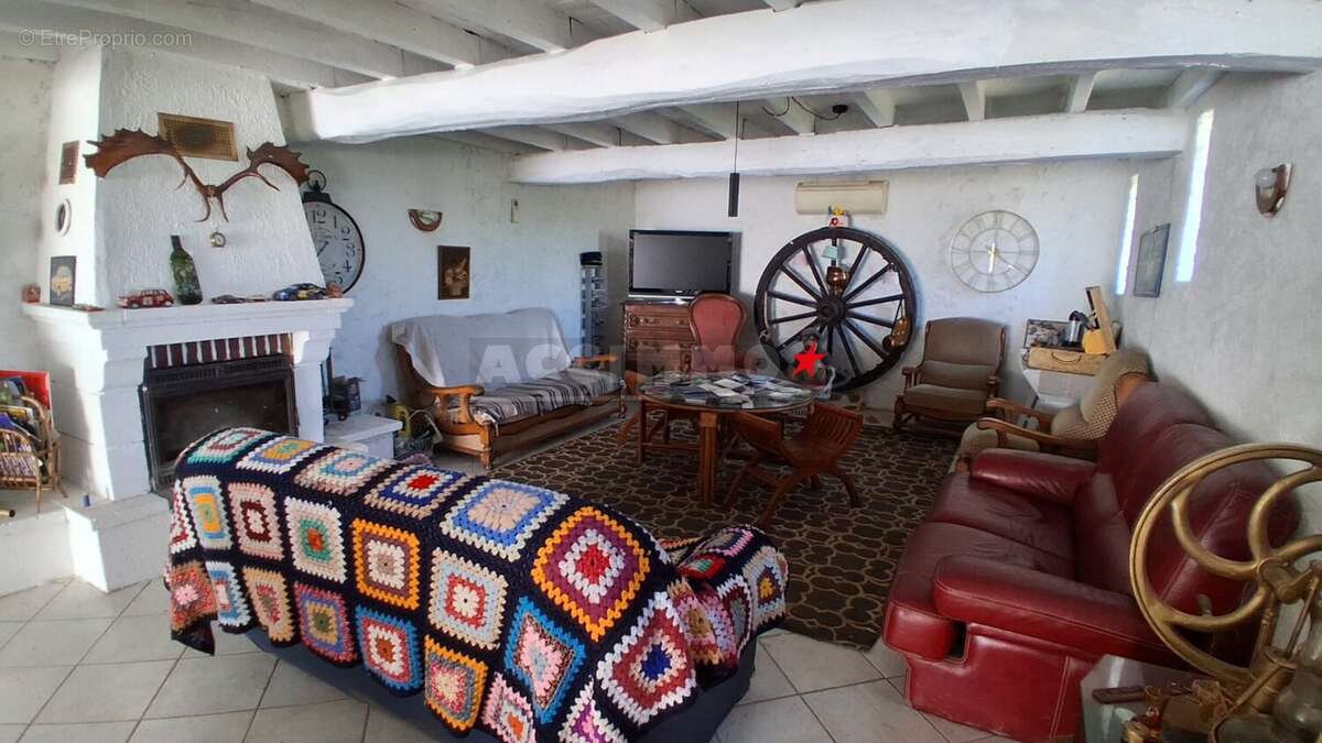 Busque- maison + hangar - photo 4