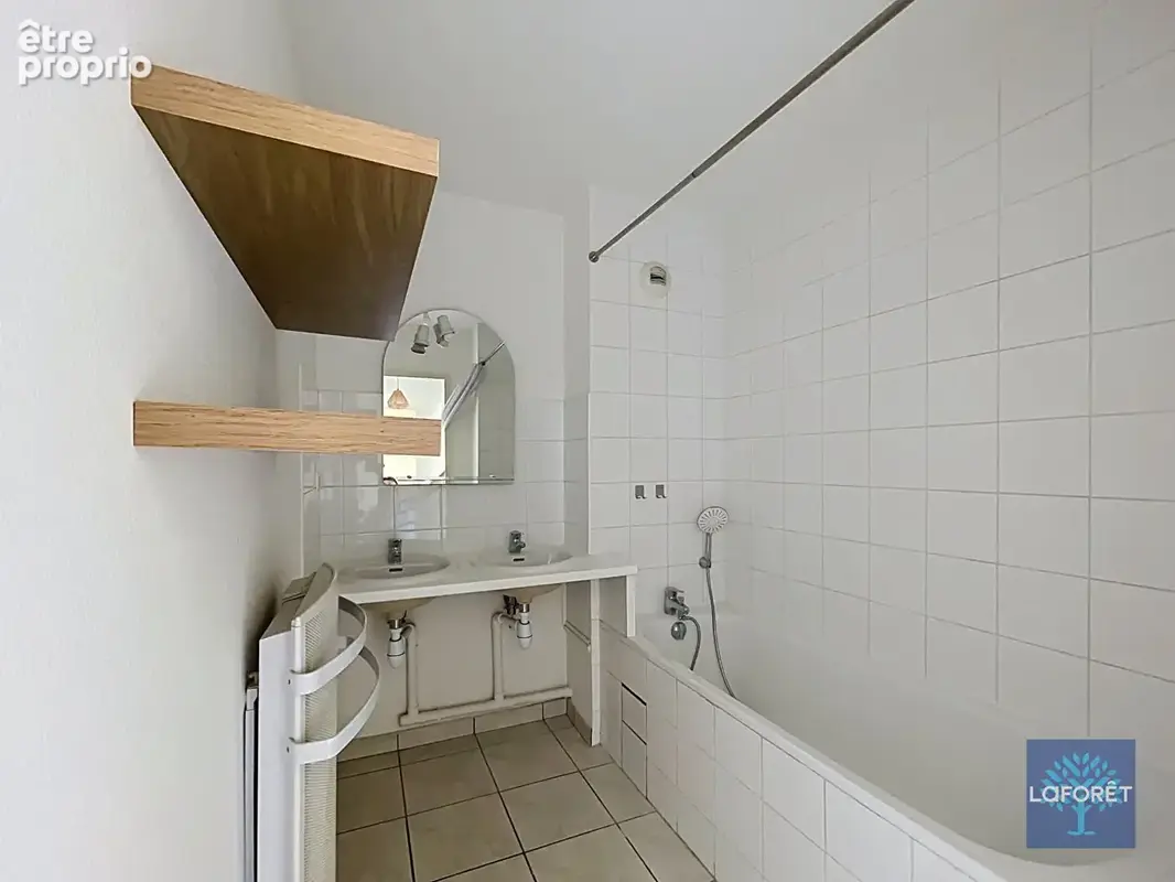 Appartement Neuville Sur Saone 4 pièce(s) 85.5m2 - photo 10