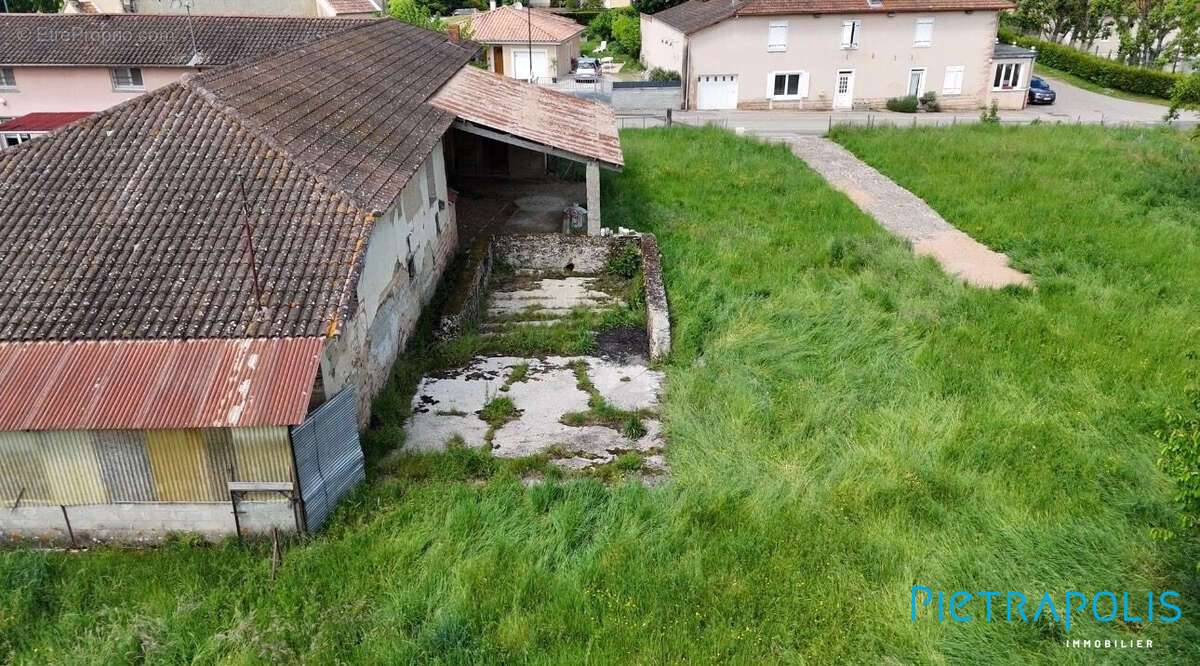 Maison 130 m² à Marlieux  - photo 2