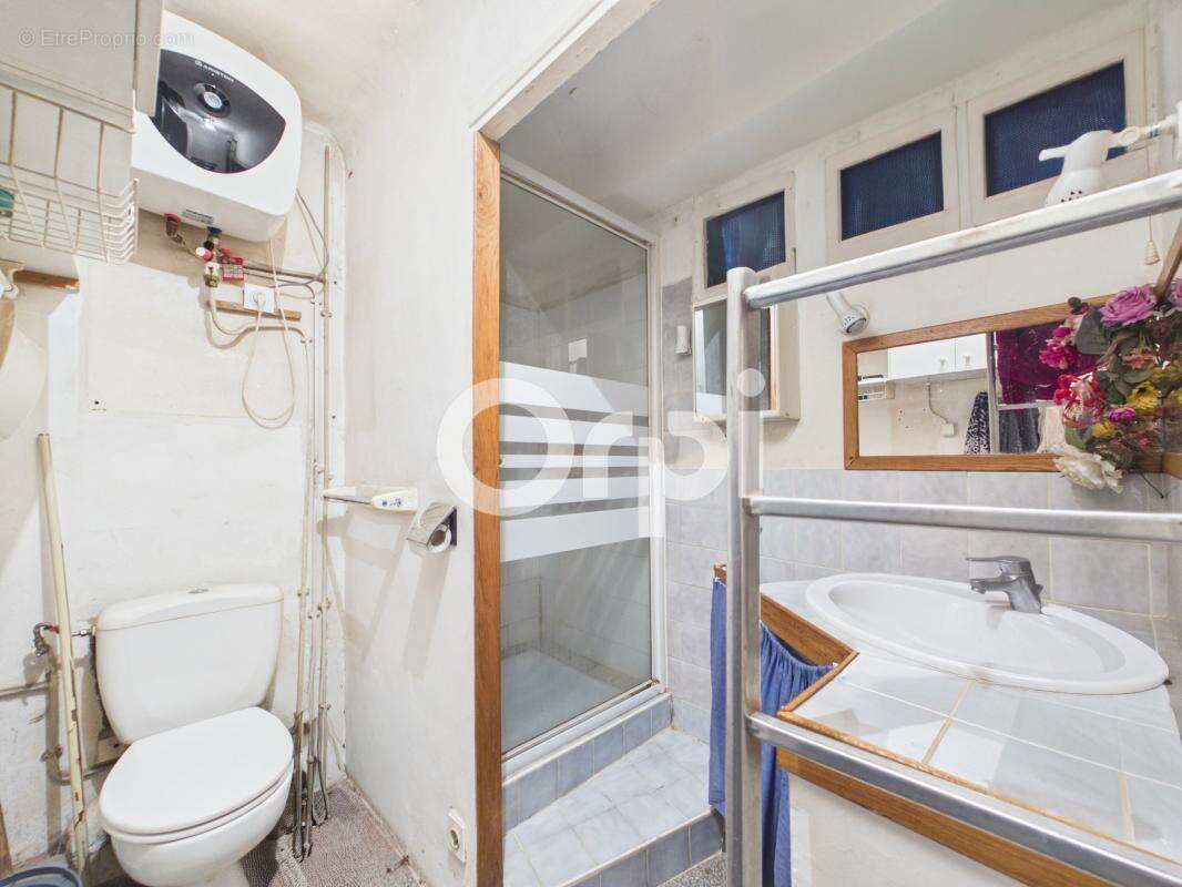 Appartement t3 / seillans village - accès facile - stationnement facile - commodités à proximité - idéal investisseurs ou premie - photo 9