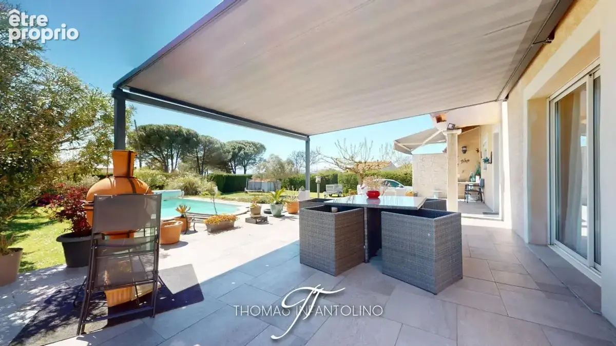 En exclusivite - plain pied - 4 chambres - piscine - panneaux solaire - photo 3