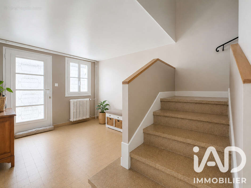 Photo 2 - Maison à EPERNAY