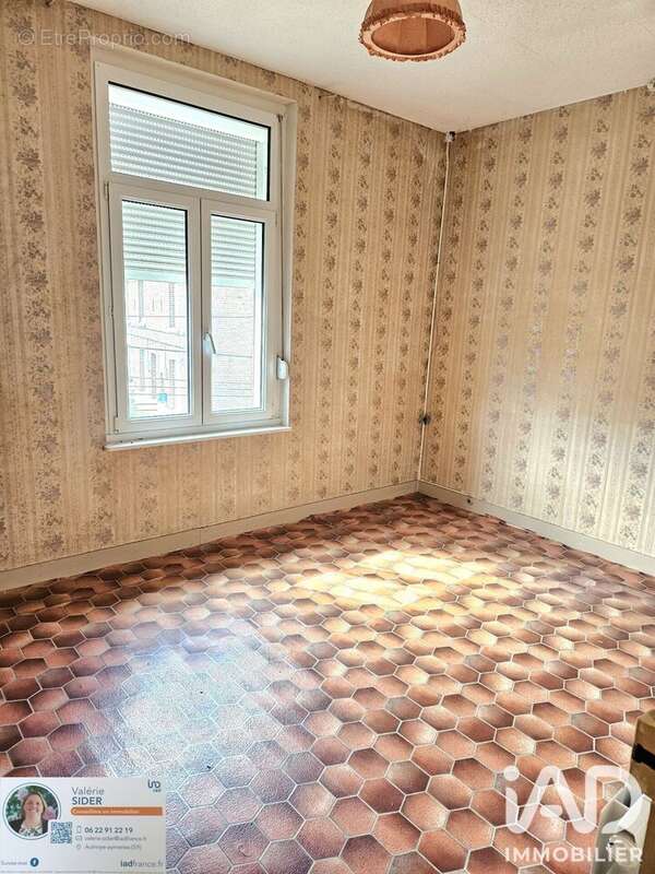 Maison 60 m² à Aulnoye-Aymeries  - photo 7