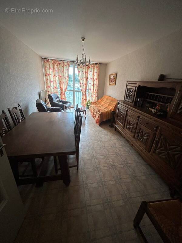 Appartement à LILLEBONNE