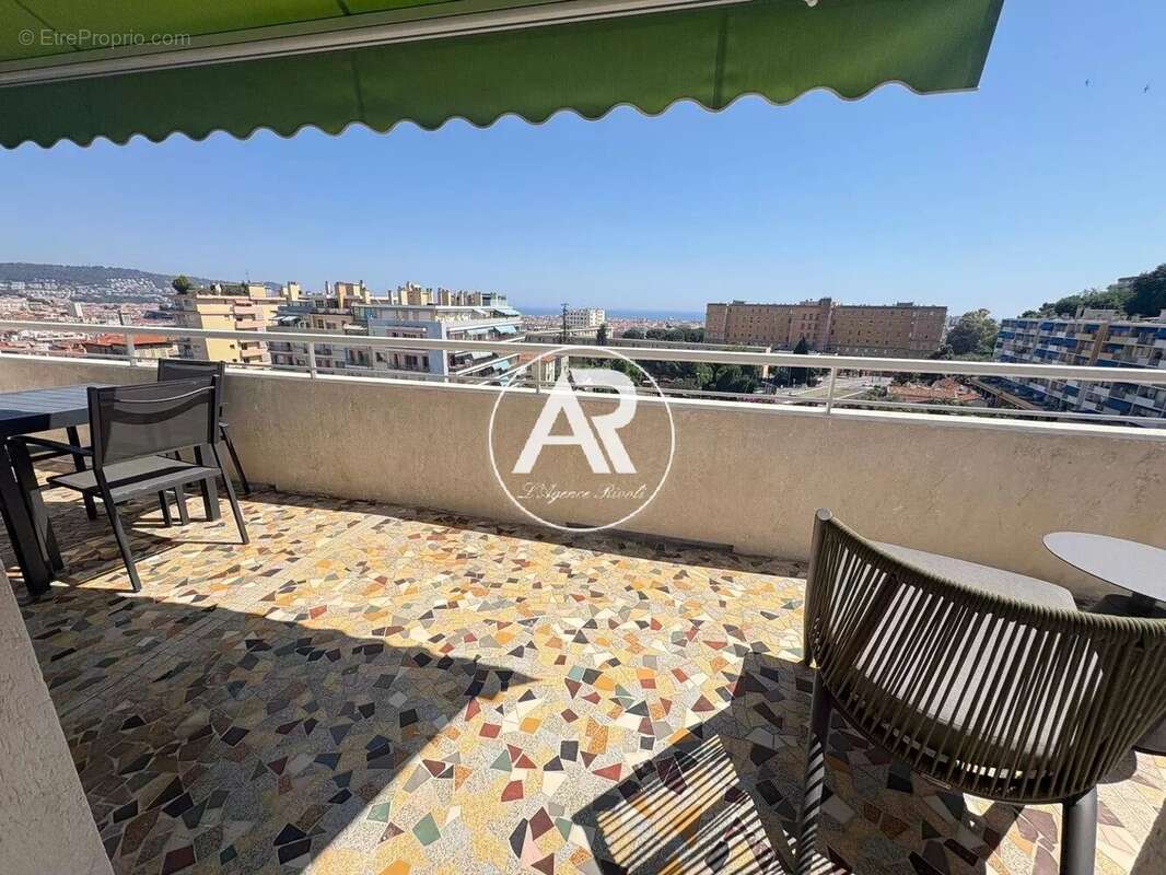 Appartement à NICE