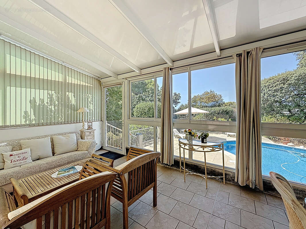 Maison à SIX-FOURS-LES-PLAGES