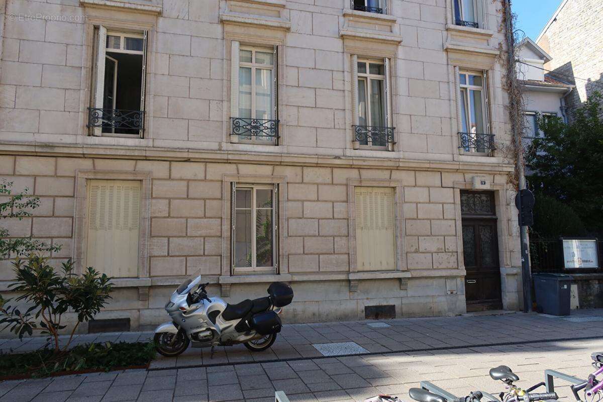 Commerce à BESANCON