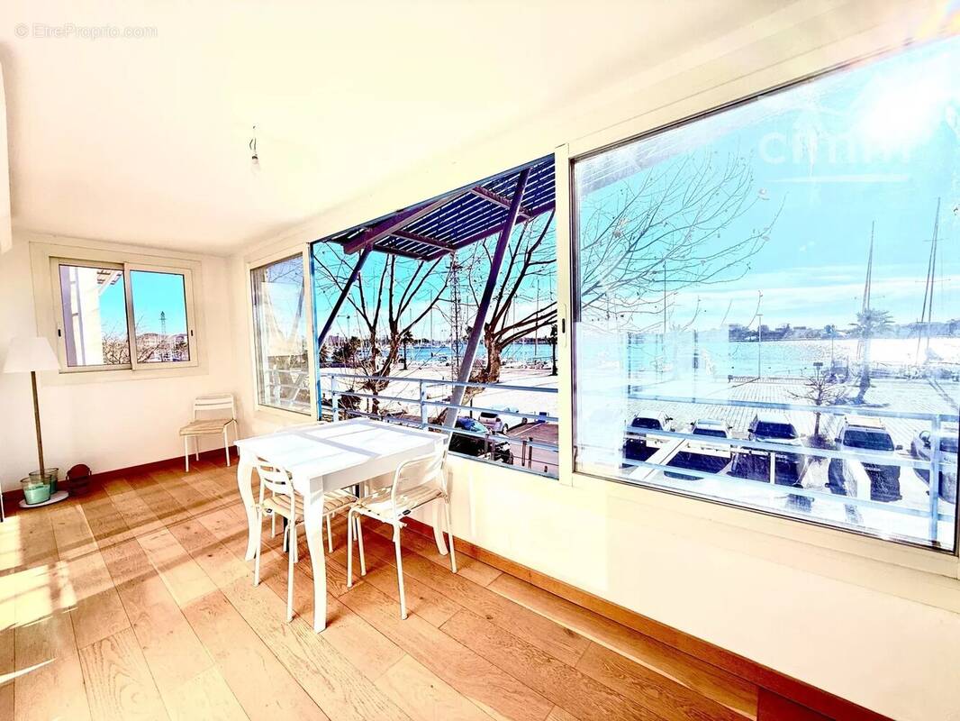 Maison à PORT-SAINT-LOUIS-DU-RHONE