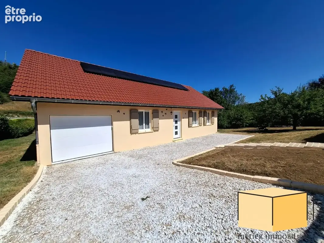 Maison 90 m² à Saint-Germain-Les-Paroisses  - photo 4
