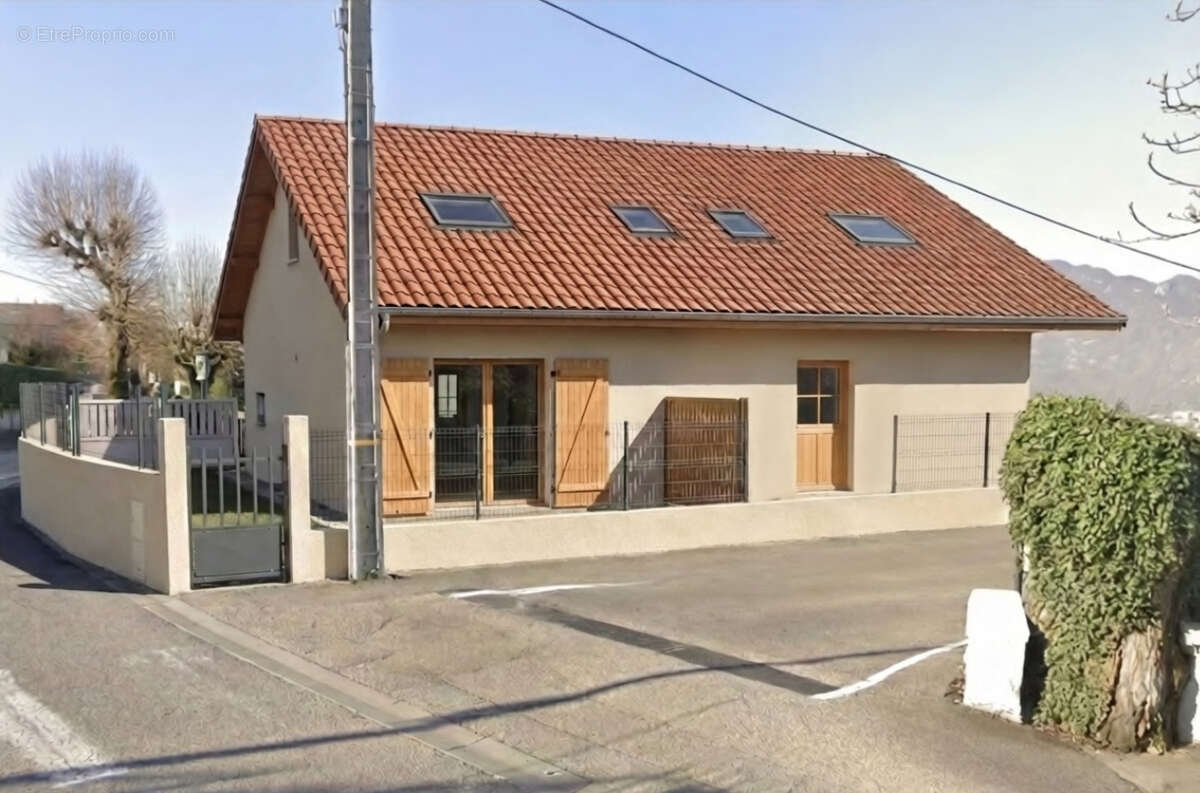 Appartement à AIX-LES-BAINS