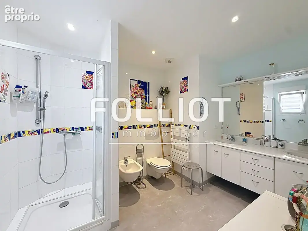 A VENDRE Maison Jullouville 5 pièce(s) 181 m2 - photo 12