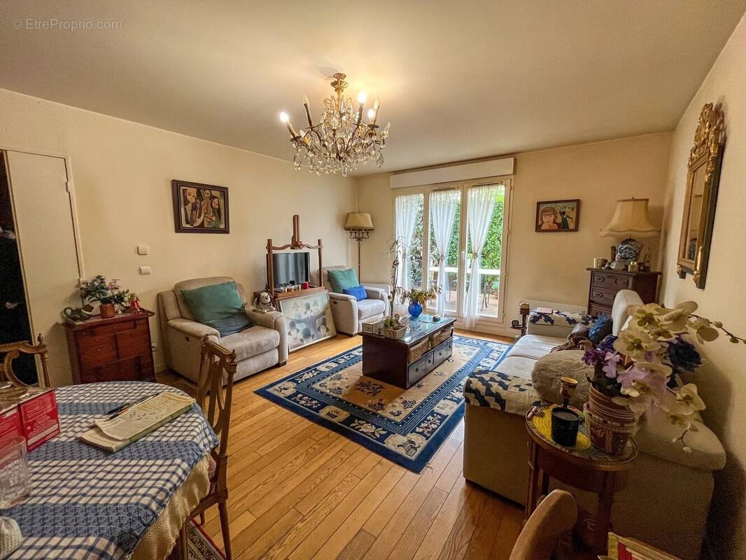 Appartement à LE RAINCY