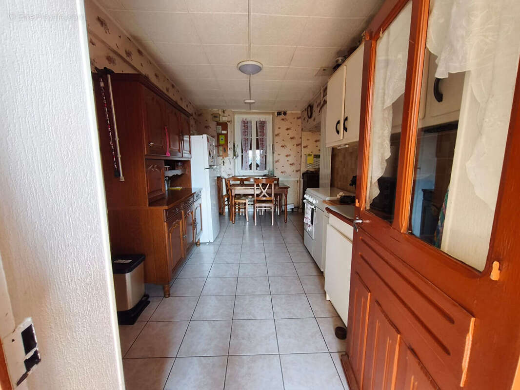 Maison à SAINT-BENIN-D'AZY