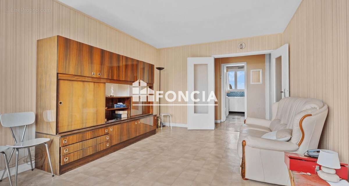 A vendre-appartement-f3 de 63.55 m2 traversant draveil avec box et cave - photo 8