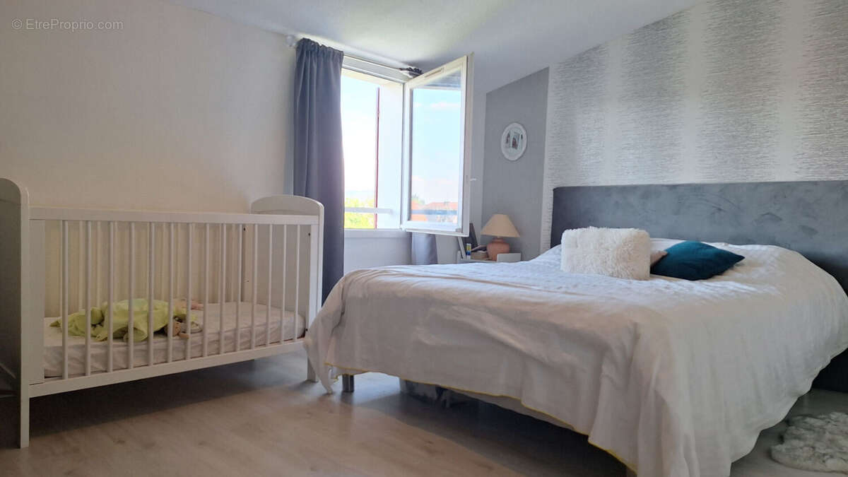 Maison Cournon D Auvergne 5 pièce(s) 95 m2 - photo 9